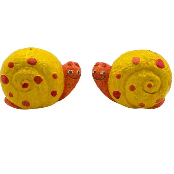 Novelty Snails Salt & Pepper Shakers Vintage Quirky Retro Yellow Orange Dots